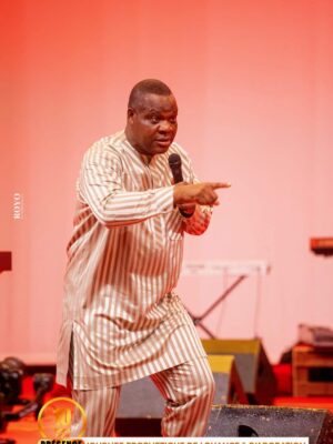 Photo Prophète ADANKON Emmanuel Ministère de réveil retour à la parole